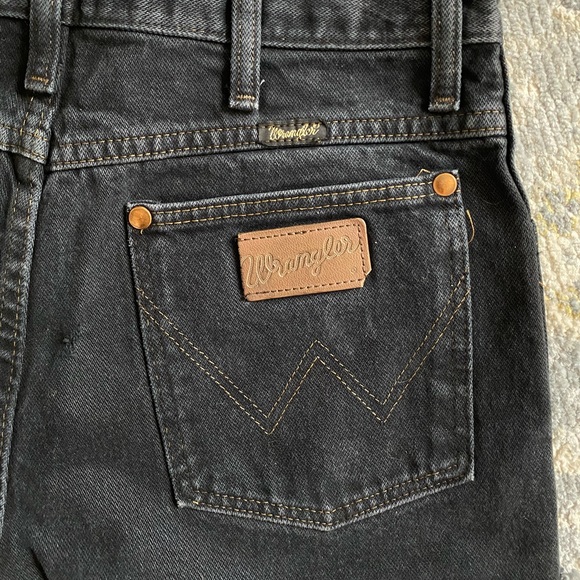 Wrangler denim shorts - Picture 2 of 6